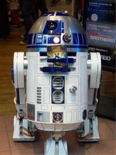 R2-D2 FYE