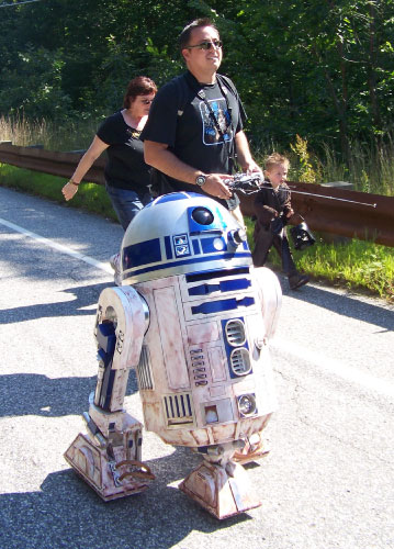 R2-D2 at Gilford Old Home Day Parade