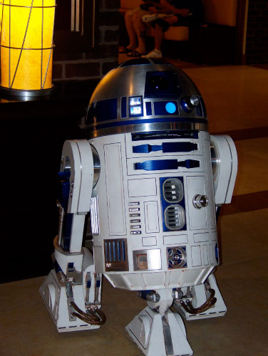 R2-D2 Shore Leave 32 2010